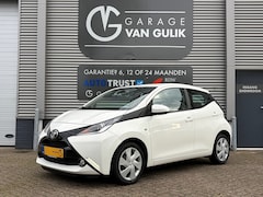 Toyota Aygo - 1.0 VVT-i x-play 69PK Airco, ElektrRamen+Spiegels, Isofix, Bluetooth, Camera, Usb, Multi/S
