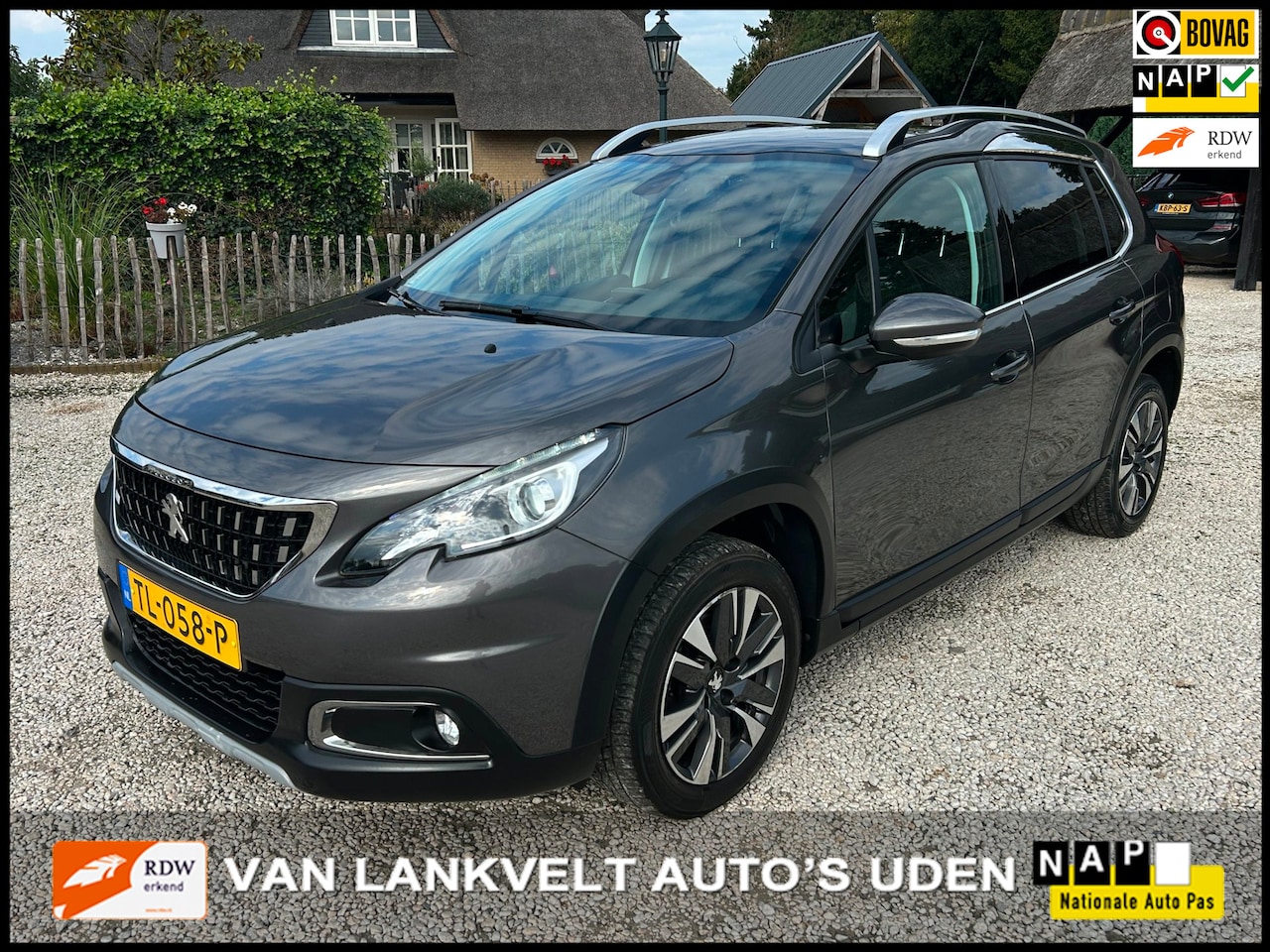 Peugeot 2008 - 1.2 PureTech Allure Ecc, Panorama.Cruise - AutoWereld.nl