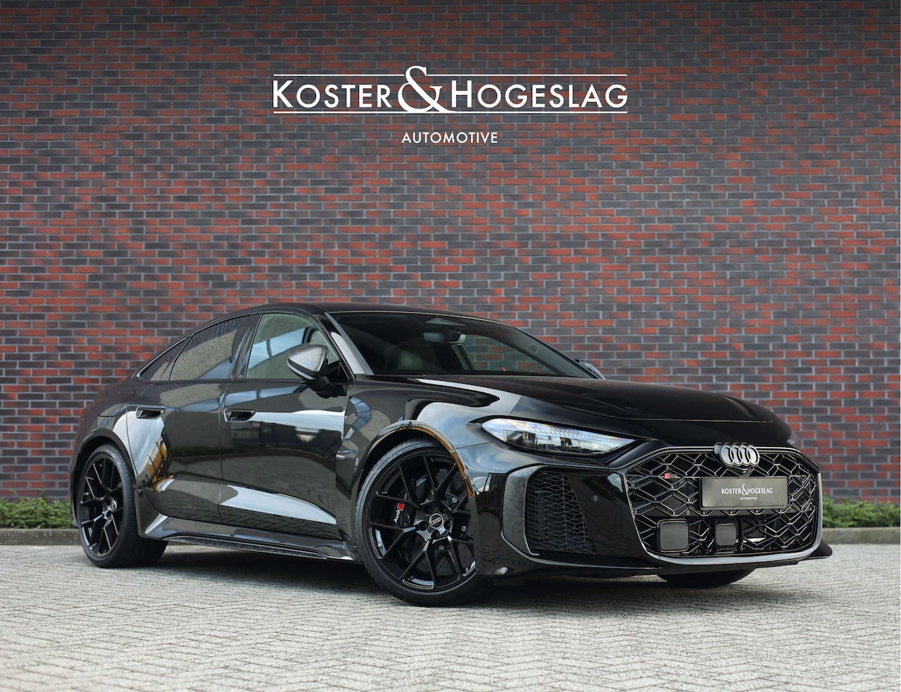 Audi RS5 - Limousine e-hybrid quattro | Tech Pro - Mat Carbon Camouflage - AutoWereld.nl