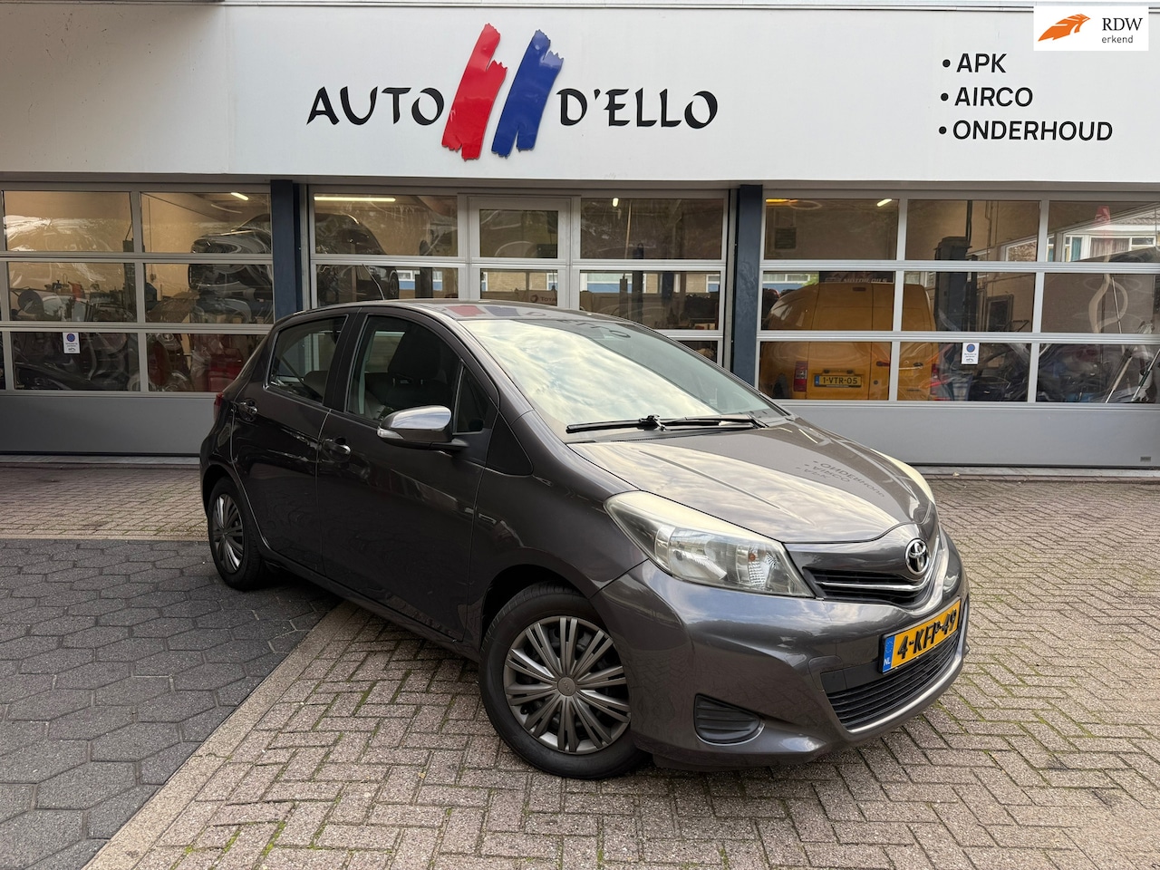 Toyota Yaris - 1.0 VVTi Cool 1.0 VVTi Cool - AutoWereld.nl