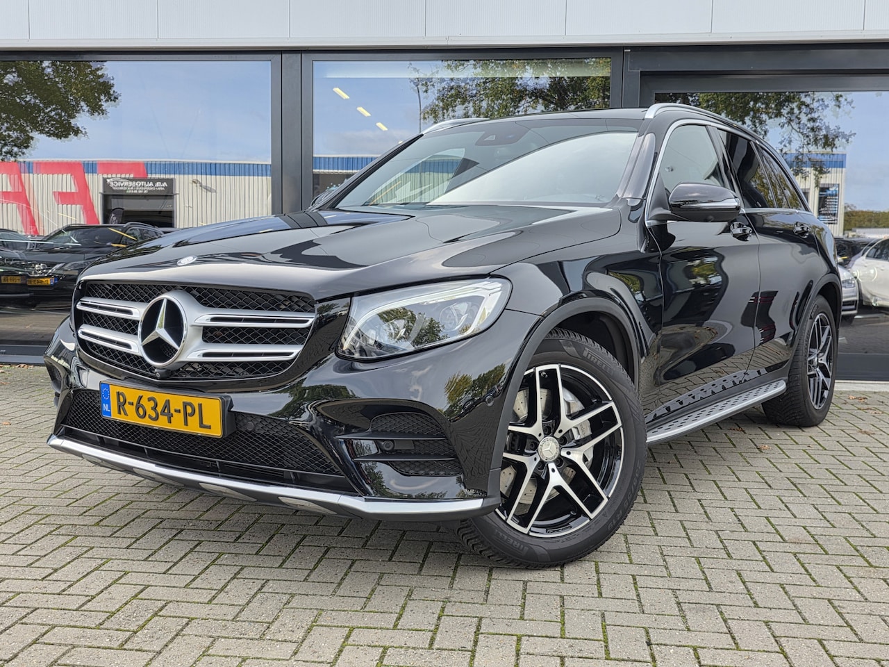 Mercedes-Benz GLC-klasse - 250 4MATIC Edition 1 + AMG LINE + PANO DAK + 360 CAMERA + LED - AutoWereld.nl