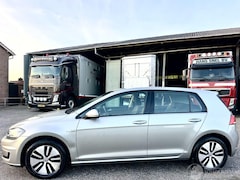 Volkswagen e-Golf - 136pk dsg aut Highline - nap - facelift - navi - acc - front assist - cruise - pdc v+a - r