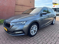 Skoda Octavia Combi - 1.0 e-TSI Business Edition Plus, Led, Automaat, Carplay,