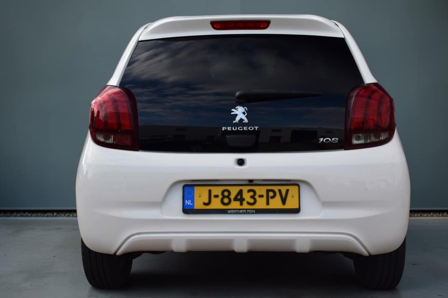Peugeot 108 - 1.0 e-VTi Allure 1.0 e-VTi Allure, Parkeercamera, Dealeronderhouden, Apple car play, NAP