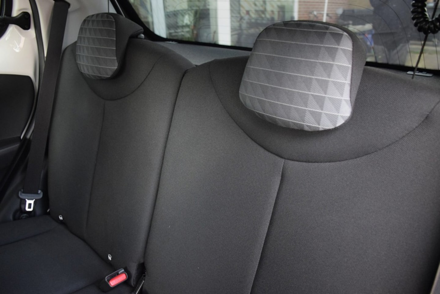Peugeot 108 - 1.0 e-VTi Allure 1.0 e-VTi Allure, Parkeercamera, Dealeronderhouden, Apple car play, NAP