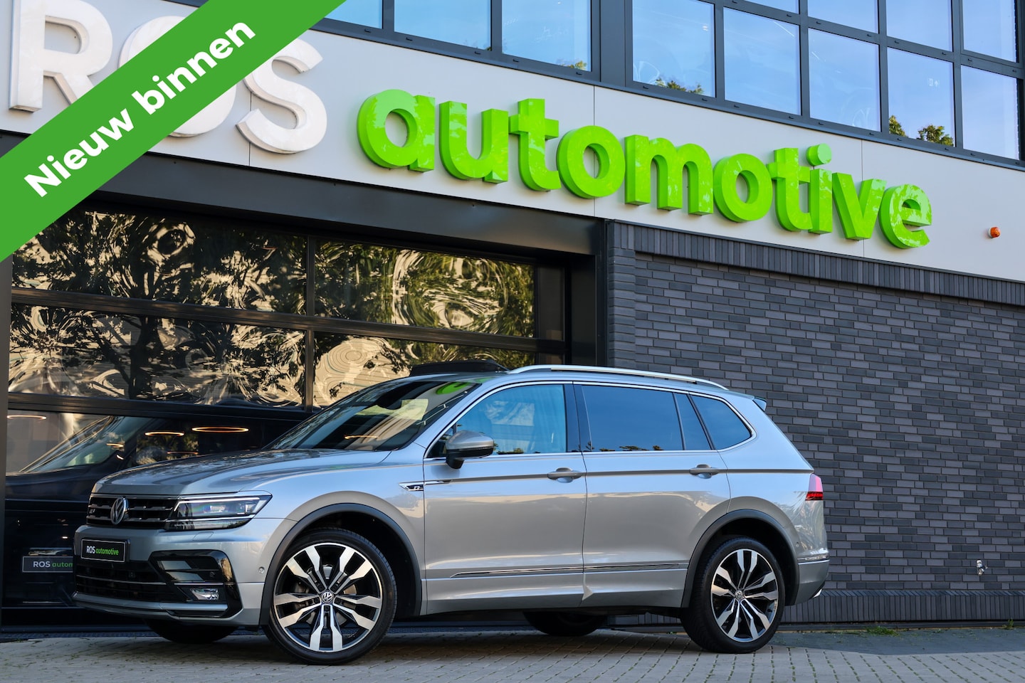 Volkswagen Tiguan Allspace - 1.5 TSI Highline Business R 7p. | NAP! | PANO | DYNAUDIO | ELEK.TREKHAAK | ADAPTIEF ONDERS - AutoWereld.nl