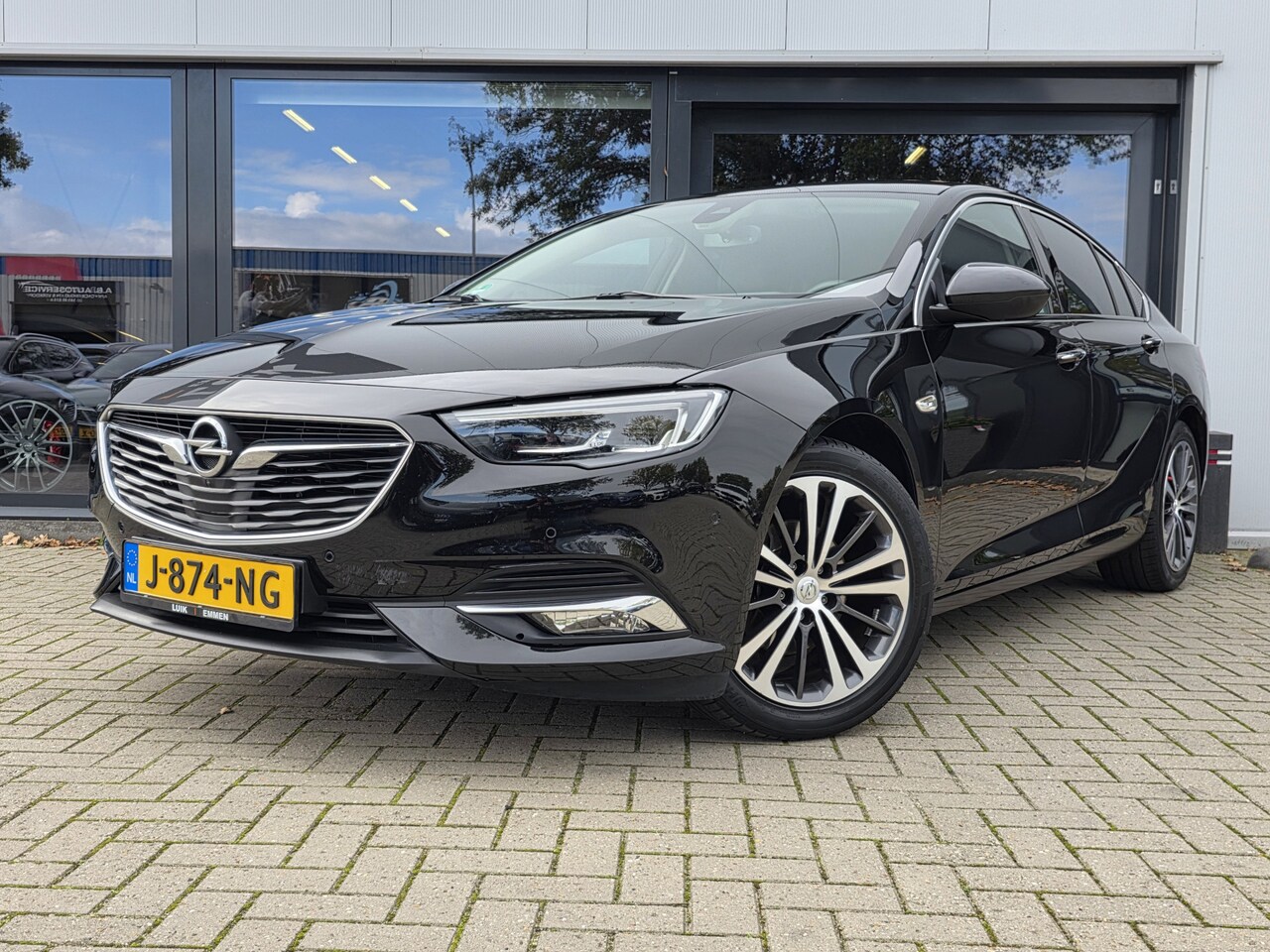 Opel Insignia Grand Sport - 1.5 Turbo Innovation + MASSAGE + HEADUP + VOLLEER + 360 CAMERA - AutoWereld.nl