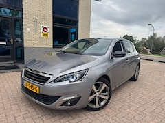 Peugeot 308 - 1.2 PureTech Allure- panodak-trekhaak- automaat
