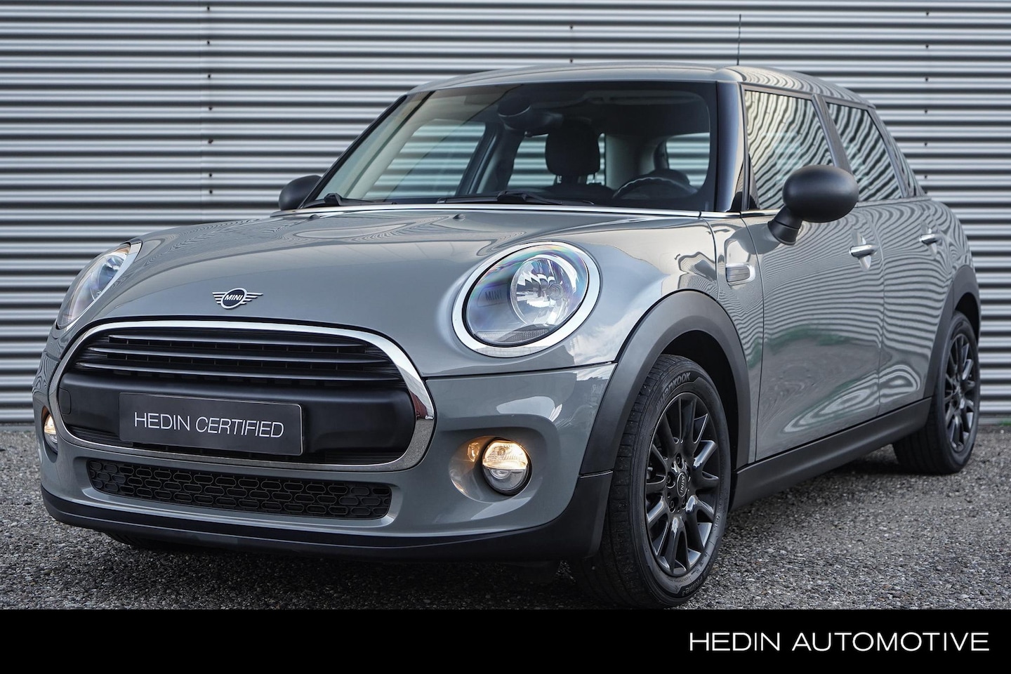 MINI 5-Deurs - 1.5 One First 130PK / Nederlandse Auto / 2e eigenaar / Airconditioning / Parkeersensors ac - AutoWereld.nl