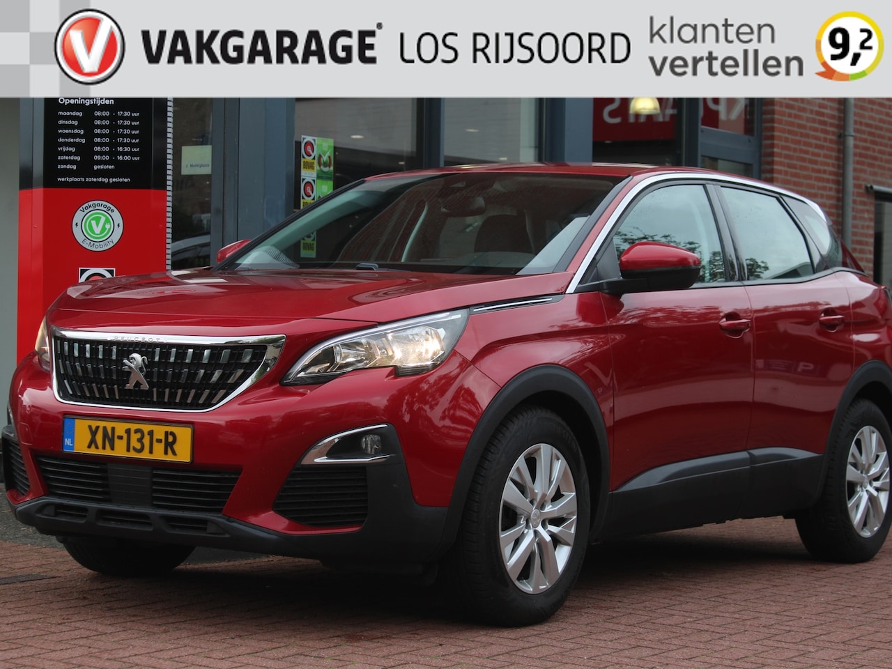 Peugeot 3008 - 1.2 PureTech *Executive* | Carplay | Cruise & Climate Control | Navigatie | PDC | Bluetoot - AutoWereld.nl