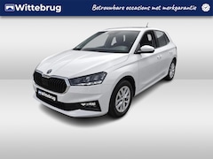 Skoda Fabia - 1.0 TSI Selection / App-connect / Parkeersensoren achter / Cruise control