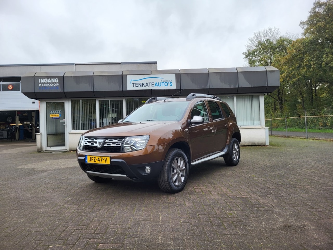 Dacia Duster - 1.2 TCe 4x2 Prestige Airco Cruise control Navi Lichtmetaal Leder - AutoWereld.nl