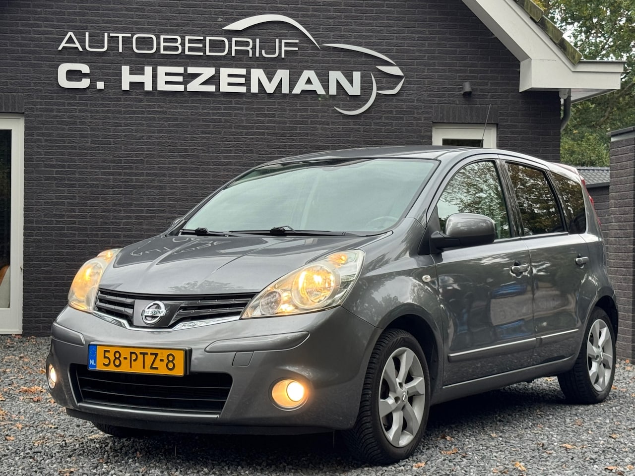 Nissan Note - 1.4 Life + 95dkm NAP Navigatie Cruise & Climate Control Sportvelgen Nieuwe APK - AutoWereld.nl