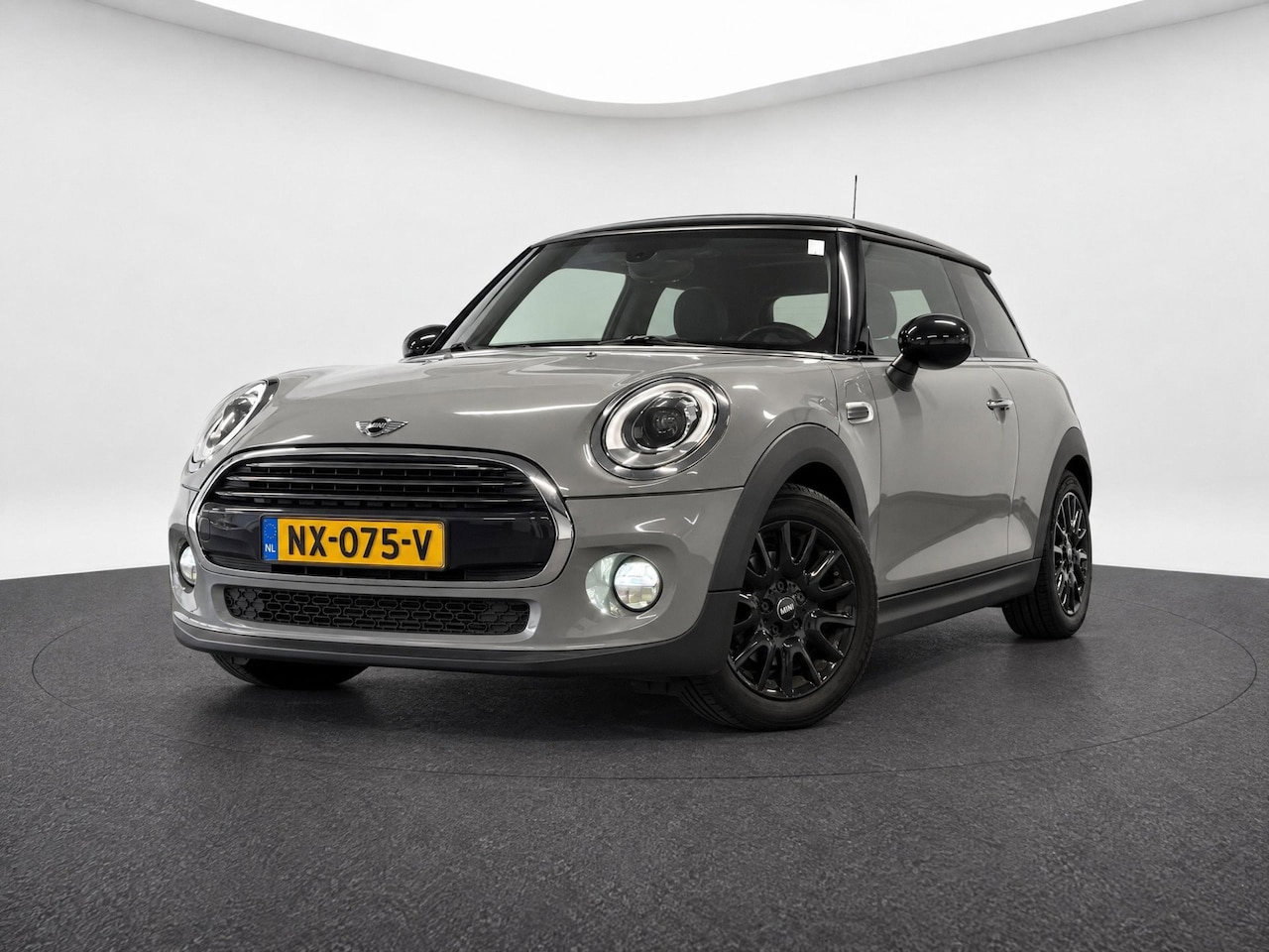 MINI 3-Deurs - 1.5 Cooper Chili Business (LED, NAVI, CRUISE, CLIMATE CONTROL) - AutoWereld.nl
