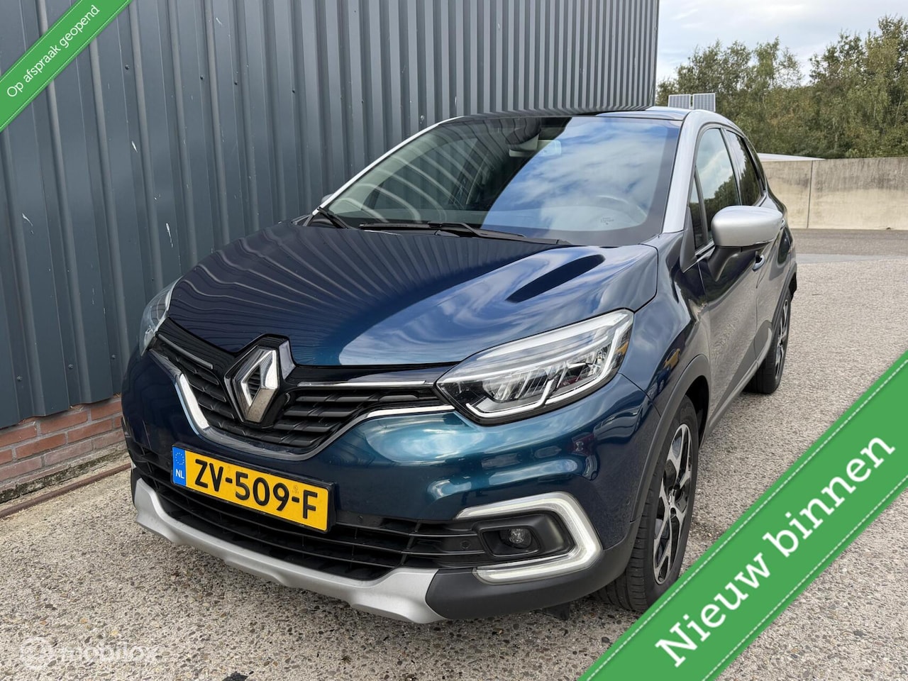 Renault Captur - 1.3 TCe Version S AUTOMAAT/CAMERA/TR-HAAK/PANO/KEYLESS - AutoWereld.nl