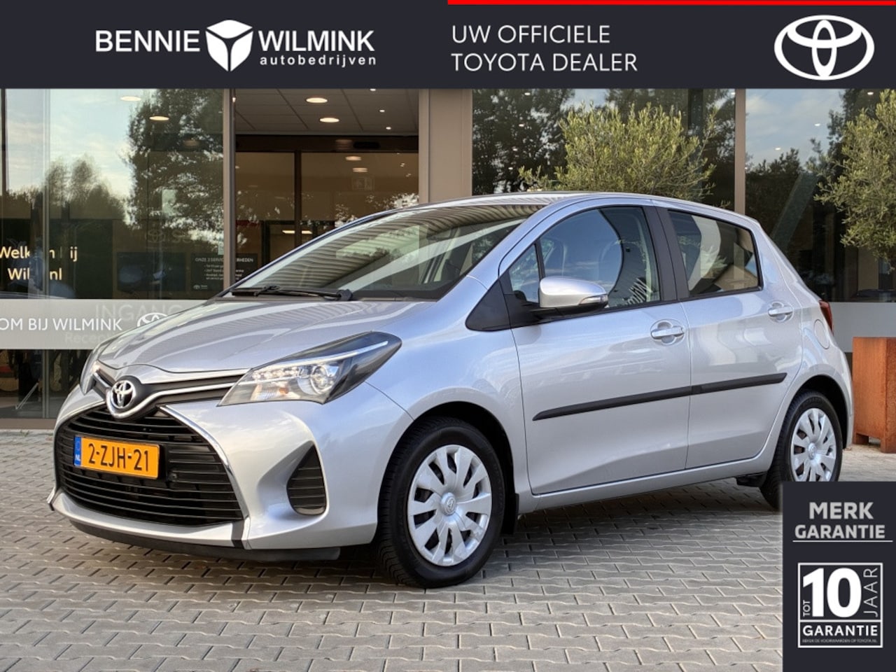 Toyota Yaris - 1.3 VVT-i Aspiration 1.3 VVT-i Aspiration | Camera - AutoWereld.nl