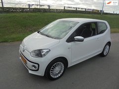 Volkswagen Up! - UP 1.0 Benzine 3 deurs airco lmv pdc