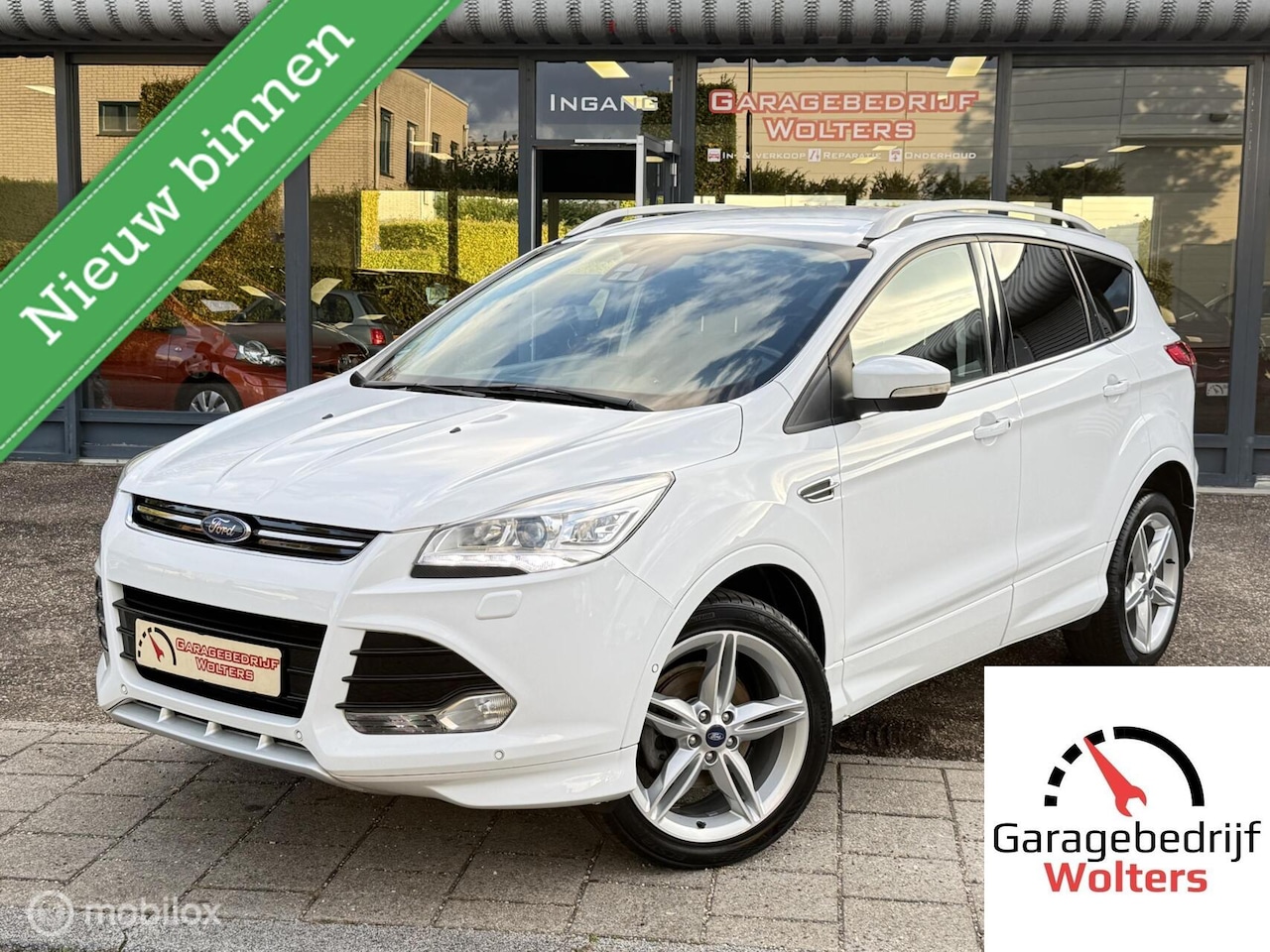 Ford Kuga - 1.5 ST Line nieuwstaat vol opties trekhaak - AutoWereld.nl