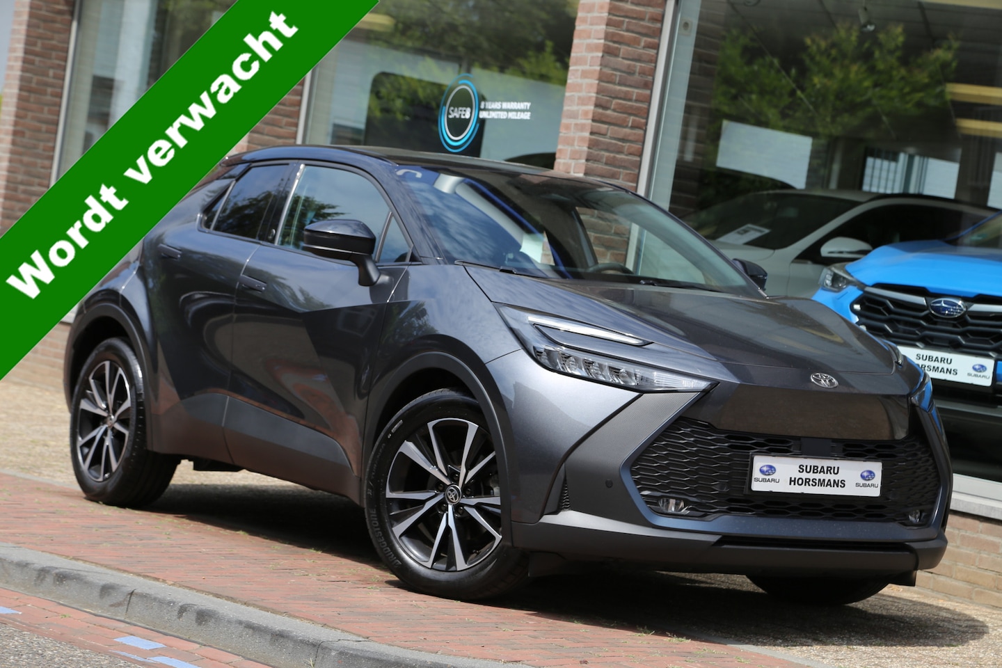 Toyota C-HR - 1.8 Hybrid 140 Dynamic Team Navi Camera ACC LED - AutoWereld.nl
