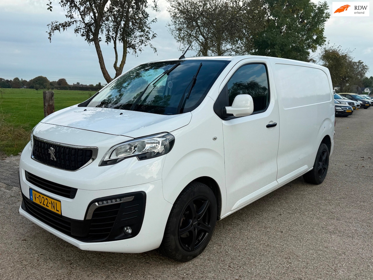Peugeot Expert - 231S 2.0 BlueHDI 120 Premium Pack 231S 2.0 BlueHDI 120 Premium Pack Lees Tekst! - AutoWereld.nl