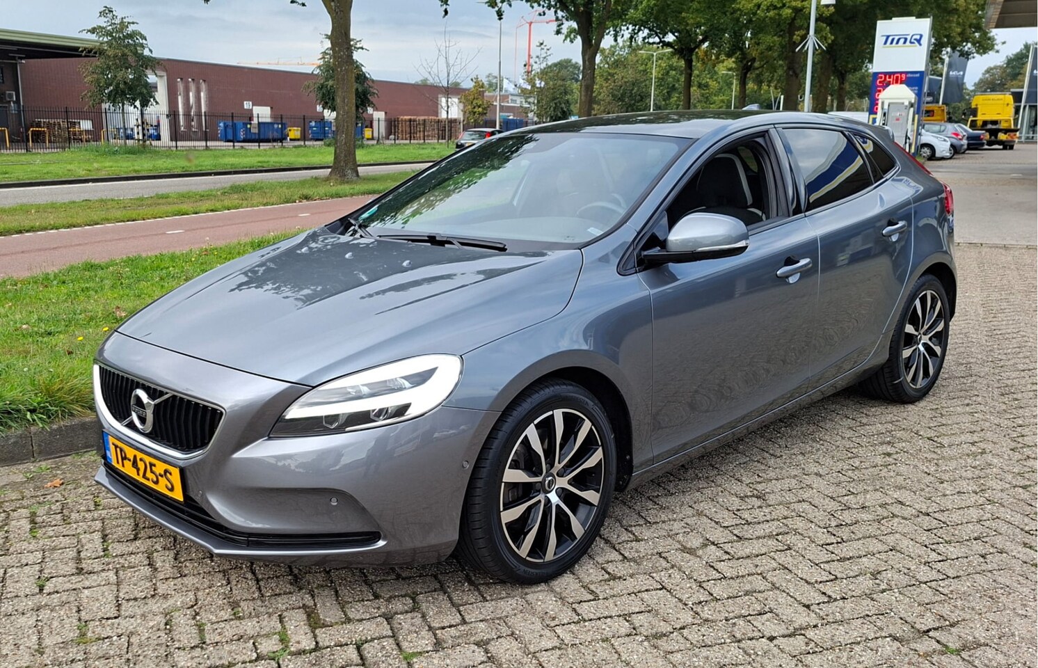 Volvo V40 - 1.5 T3 Dynamic Edition DEALERONDERHOUDEN/PANODAK - AutoWereld.nl
