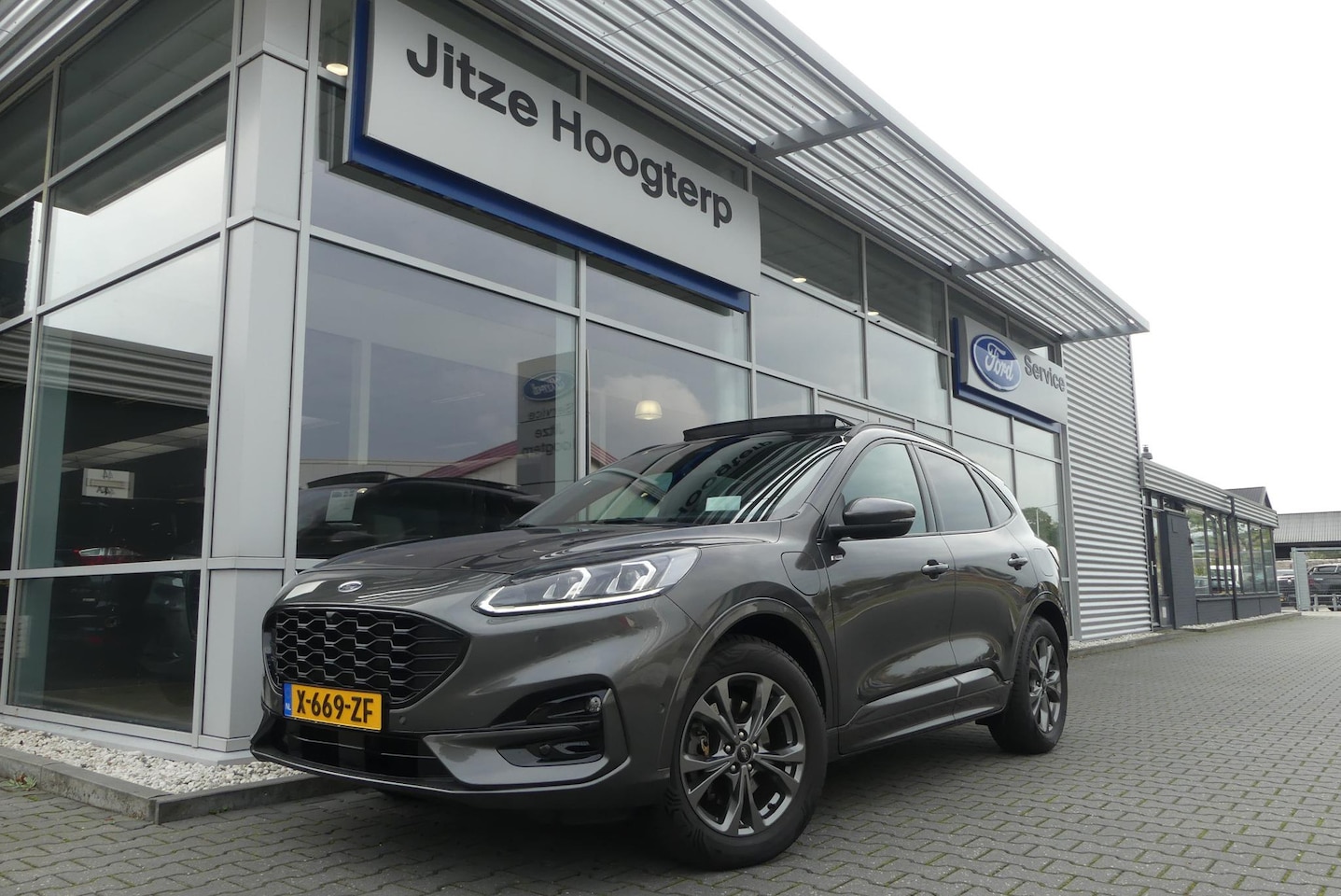 Ford Kuga - 2.5 PHEV ST-Line X ELEKT. TREKHAAK, PANO, HUD, WINTER PACK, ADAPT. CRUISE, CLIMA, NAVI, CA - AutoWereld.nl