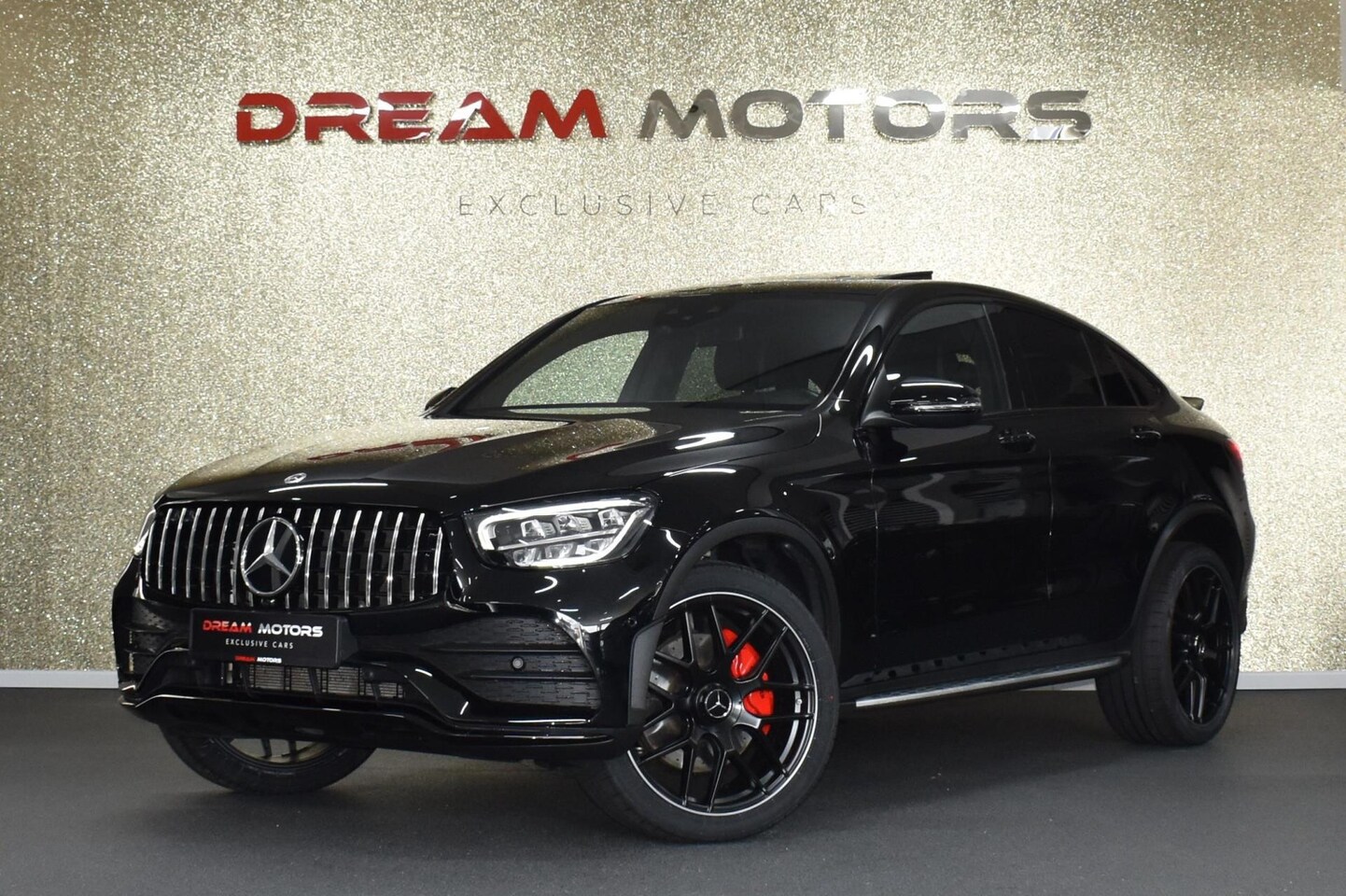 Mercedes-Benz GLC-klasse Coupé - 300e 4MATIC AMG 320pk | GLC63 AMG | MEMORY | DISTRONIC | SCHUIFDAK - AutoWereld.nl