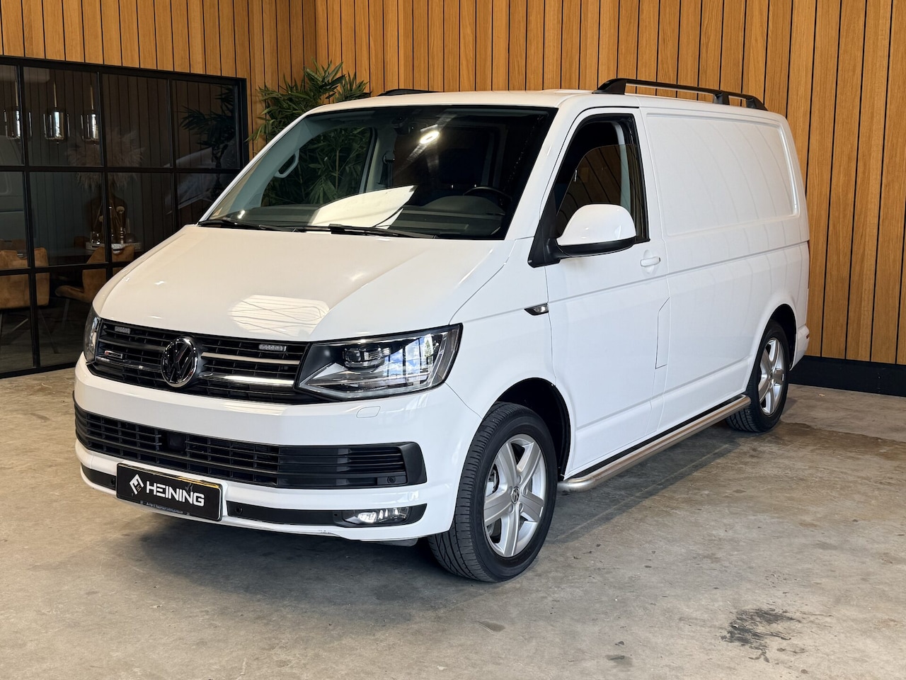 Volkswagen Transporter - 2.0 TDI L1H1 4Motion Highline 2.0 TDI L1H1 4Motion Highline - AutoWereld.nl