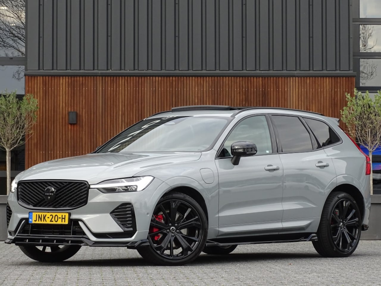 Volvo XC60 - T6 357PK AWD / Heico Ed. / 2025 / Head-Up / pano / 360° / NAP - AutoWereld.nl