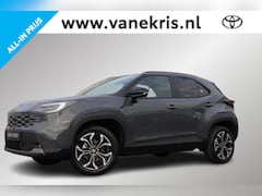 Toyota Yaris Cross - 1.5 Hybrid 130 First Edition, Comfort Pack, Stuur & Stoel verwarming, BSM, Sensoren, Verwa