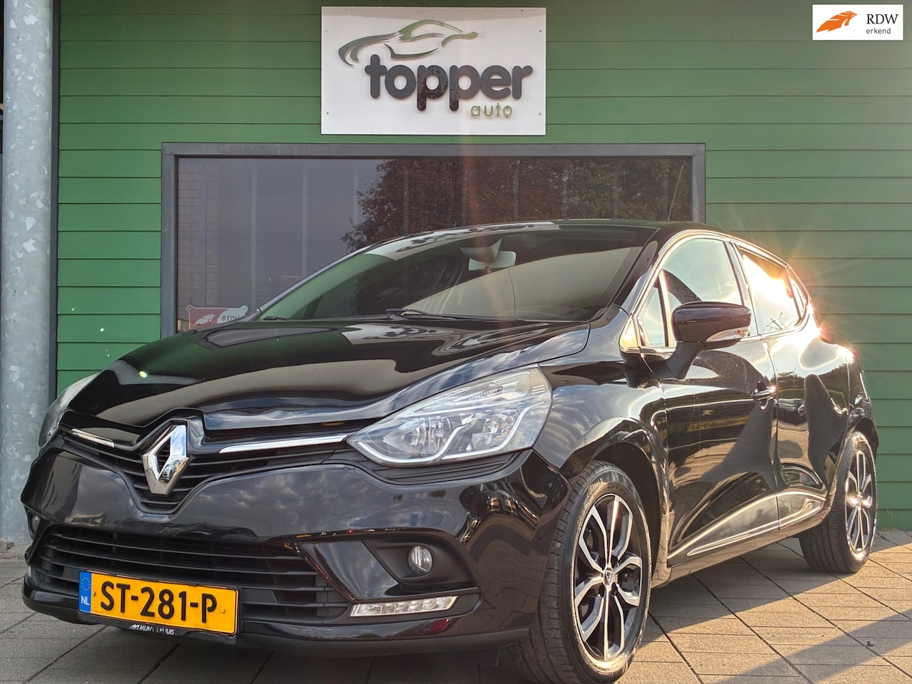 Renault Clio - 0.9 TCe Limited|Navigatie|CruiseControl|Climatronic|PDC|Elektr.ramen|LM-Velgen|Nieuwe APK| - AutoWereld.nl