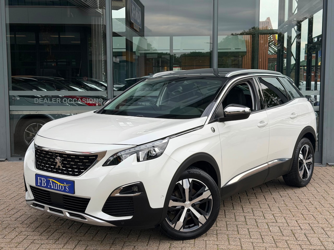 Peugeot 3008 - 1.2 PureTech Crossway Airco Lmv Pano Cruise Navi Stoel-Verwarming - AutoWereld.nl