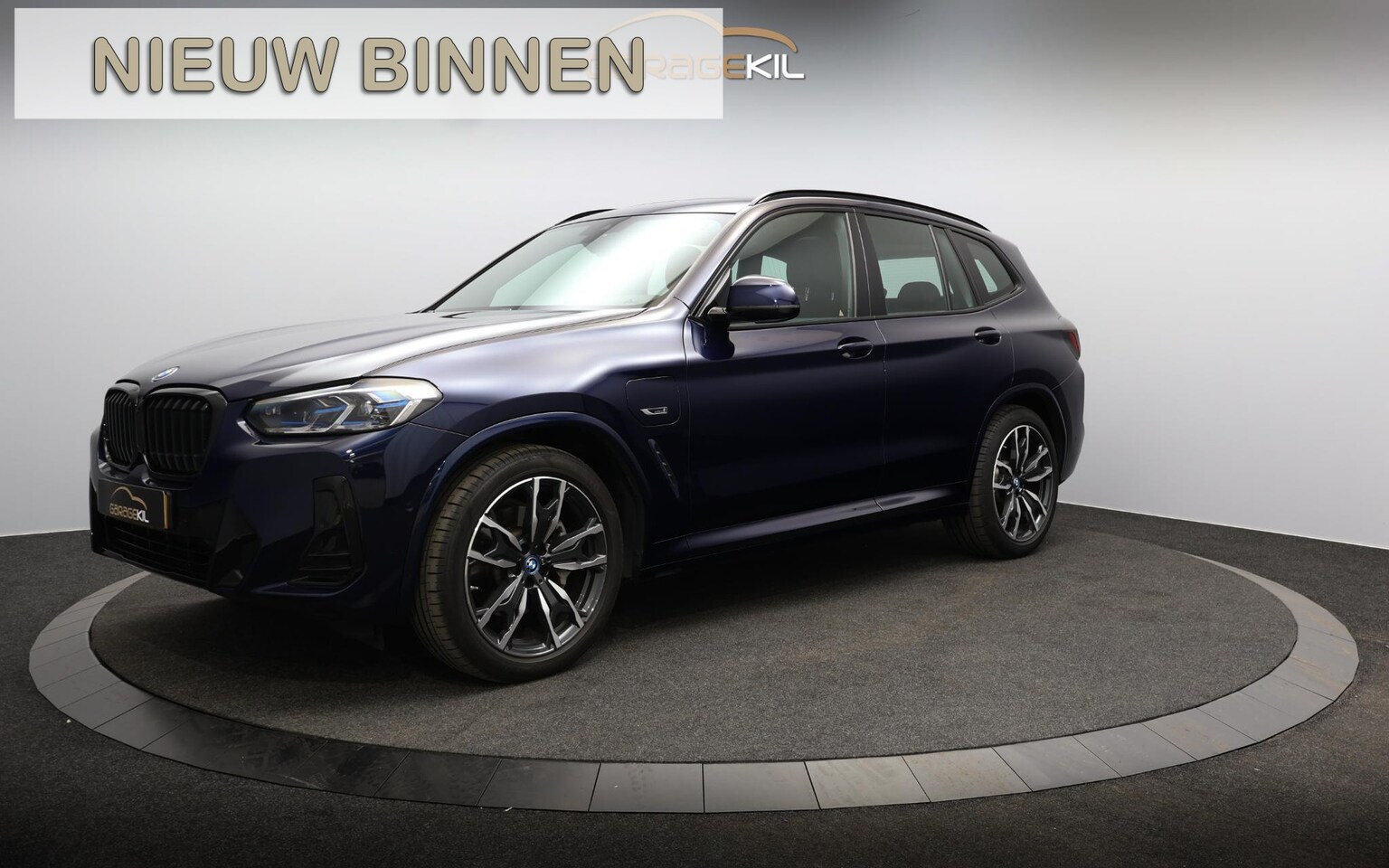 BMW X3 - xDrive30e High Executive Panorama dak / Elektr. Stoelen / Memory / HUD / Achteruitrijcamer - AutoWereld.nl