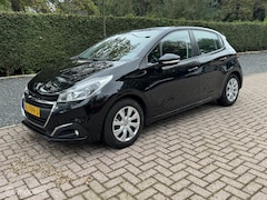 Peugeot 208 - 1.2 PureTech AIRCO/NAVIGATIE/PDC/TREKHAAK
