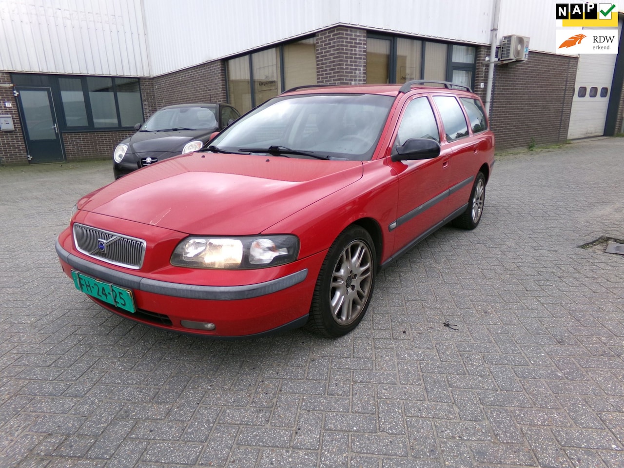 Volvo V70 - 2.4 Comfort Line 2.4 Comfort Line - AutoWereld.nl