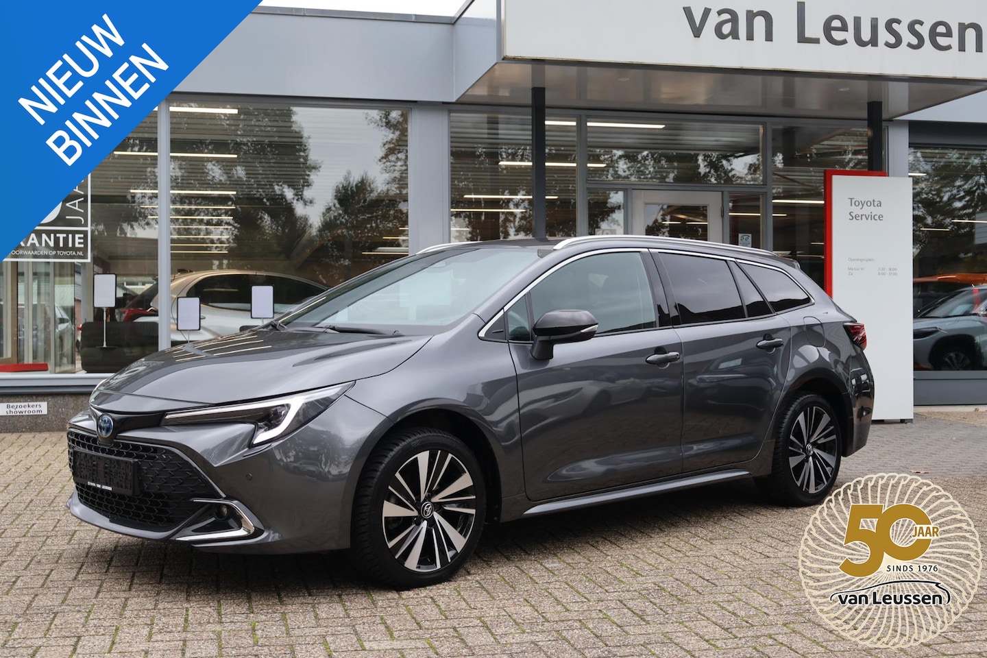Toyota Corolla - Hybrid 140 STOEL/STUUR&WISSERVERW. KEYLESS LED DAB PARK. SENSOREN ALL SEASONS APPLE/ANDROI - AutoWereld.nl