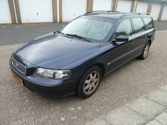 Volvo V70 - 2.4 Edition II beschrijving lezen