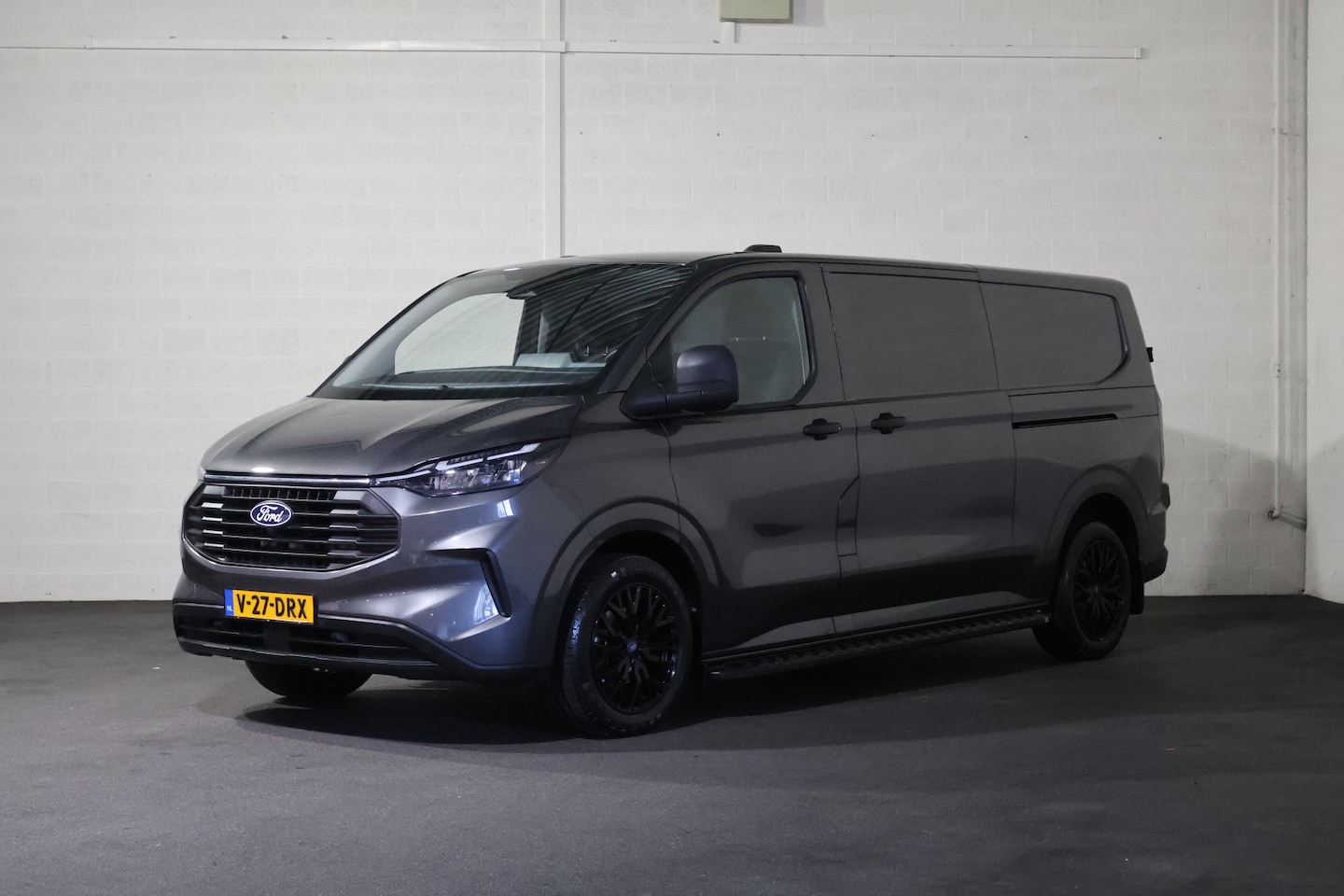 Ford Transit Custom - 2.0 TDci 136pk L2 H1 Trend Navigatie Camera Trekhaak 2x Schuifdeur - AutoWereld.nl