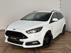 Ford Focus Wagon - 2.0 ST|DEALER ONDERHOUDEN|CARPLAY|INRUIL MOGELIJK|