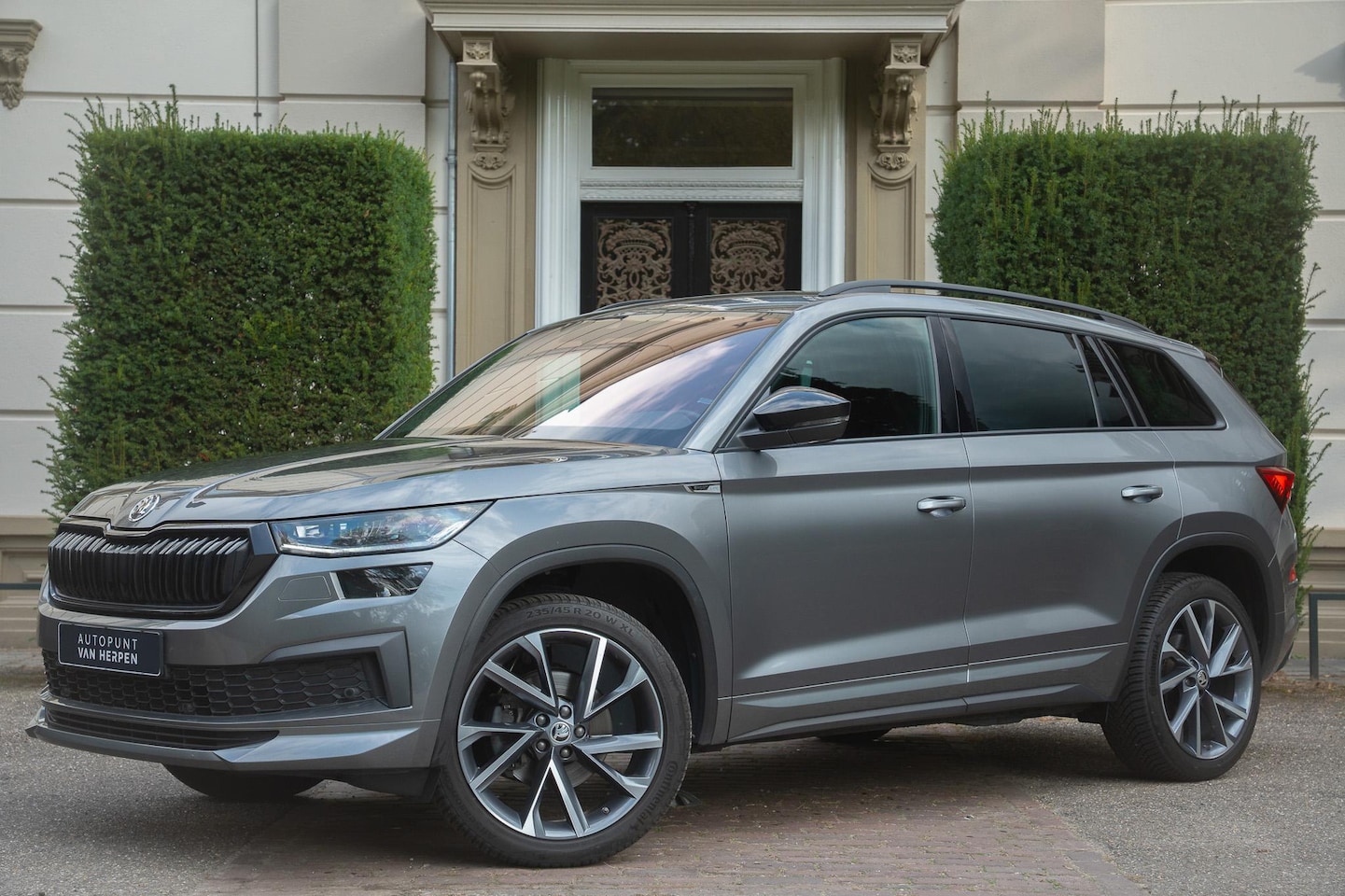 Skoda Kodiaq - 1.5 TSI Sportline Business FACELIFT | TREKHAAK | ACC | CAMERA | MEMORY | 1E EIGN - AutoWereld.nl