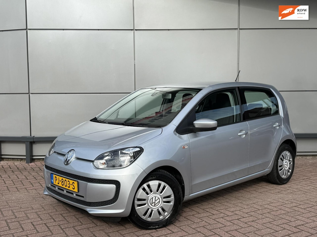 Volkswagen Up! - 1.0 high up! BlueMotion | Automaat | Navi | Cruise Control | Parkeersensoren | - AutoWereld.nl