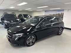 Mercedes-Benz B-klasse - 200 Luxury Line NIEUW MODEL Led Navi Camera enz