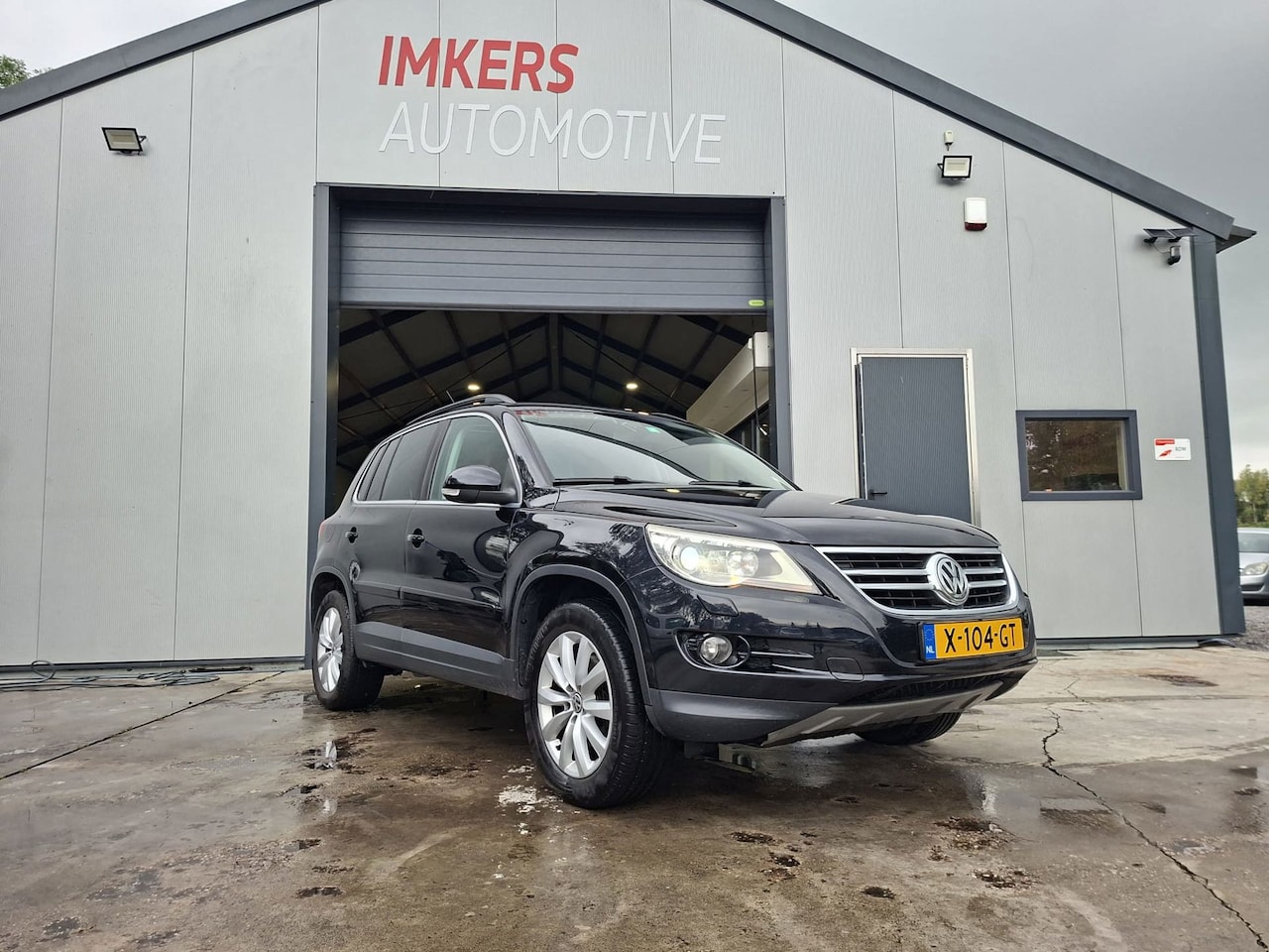 Volkswagen Tiguan - 2.0 TSI Track&Field 4Motion AUT | Pano | Leer - AutoWereld.nl