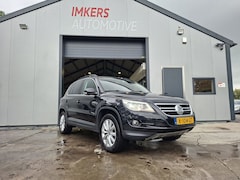 Volkswagen Tiguan - 2.0 TSI Track&Field 4Motion AUT | Pano | Leer