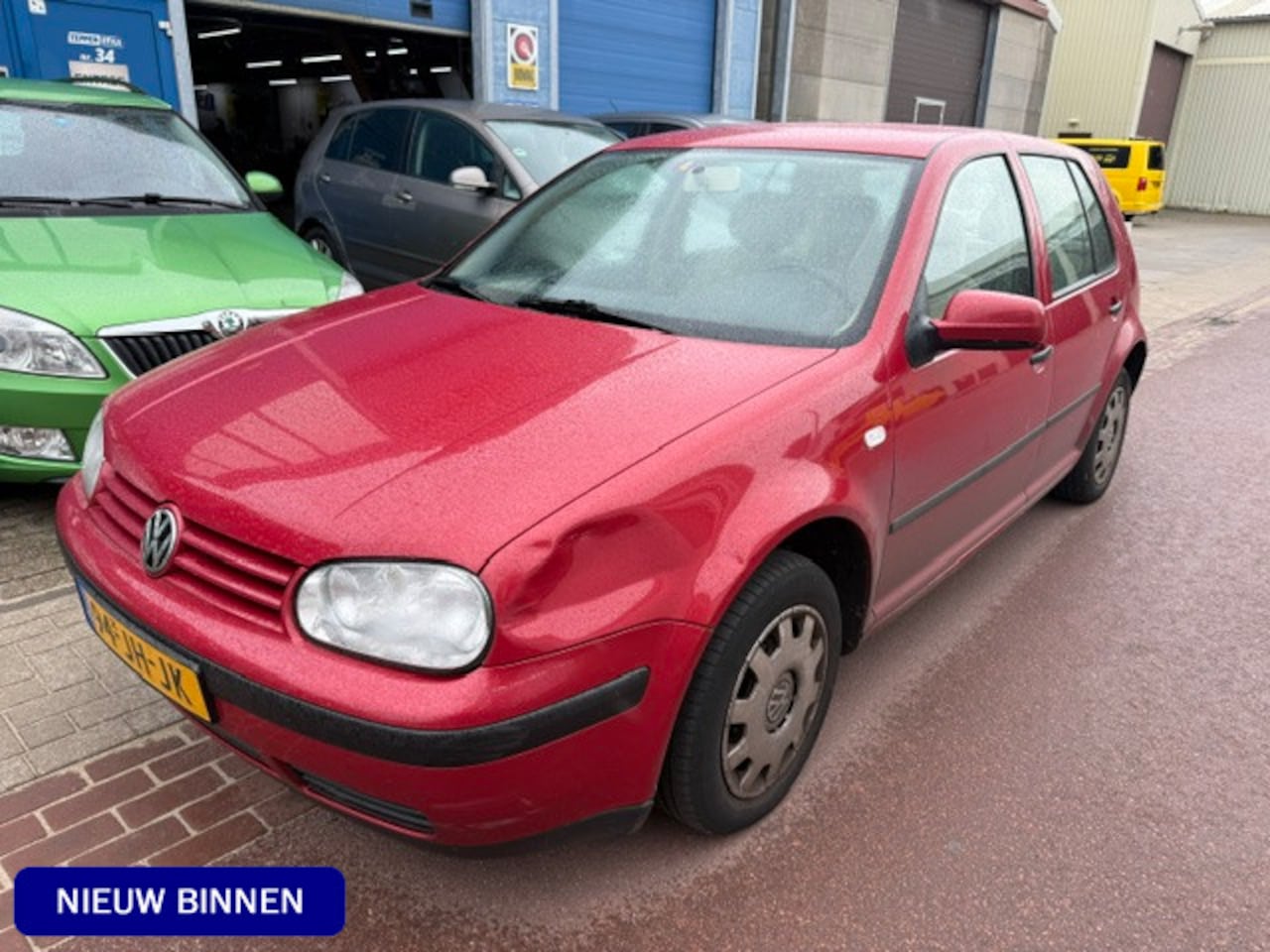 Volkswagen Golf - 1.4-16V Comfortline 1e eig. 5-deurs APK juni 2027 Fijne auto met een koude airco en met al - AutoWereld.nl