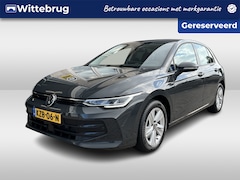 Volkswagen Golf - 1.5 eTSI Life / AUTOMAAT/ ADAPTIVE CRUISE/ APP-CONNECT/ PARK.SENSOREN V+A/ STUUR+STOELVERW