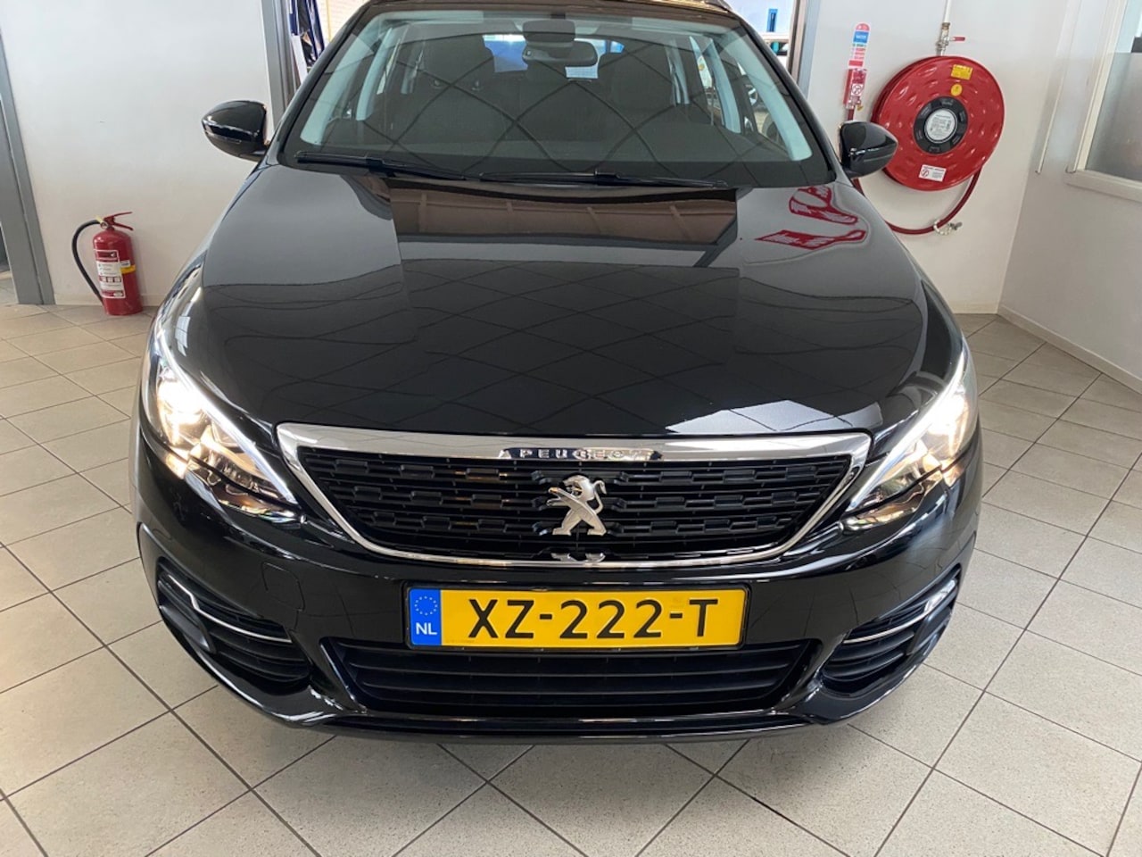 Peugeot 308 - 1.2 PureTech Active 1.2 PureTech 130pk Active - AutoWereld.nl