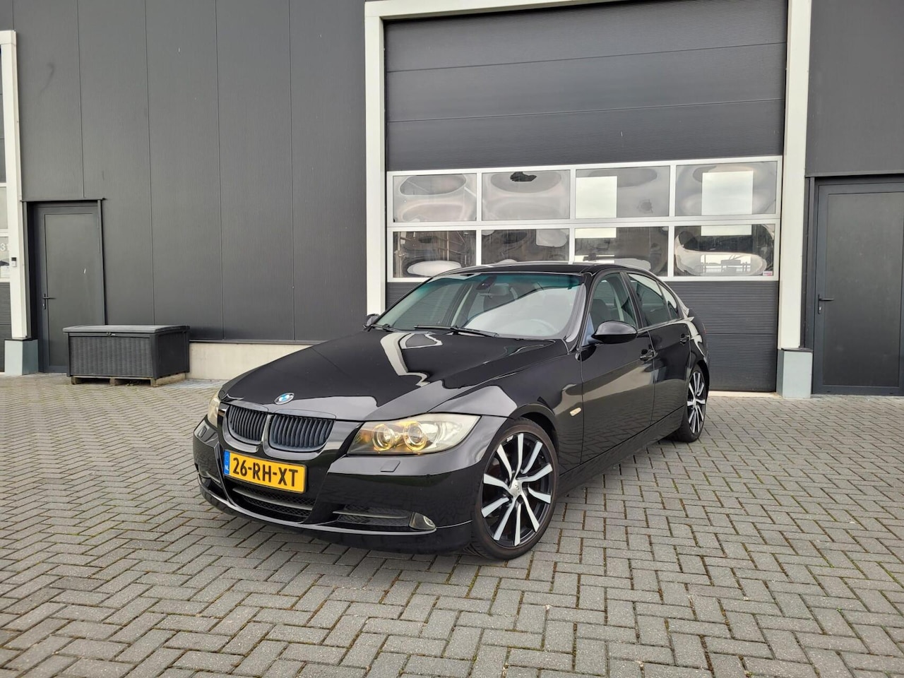 BMW 3-serie - 325i N52 2.5 Executive | Handgeschakeld | Xenon - AutoWereld.nl