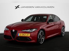 Alfa Romeo Giulia - 2.0 T GME AWD Competizione 280PK Facelift Harman Kardon Winterpack