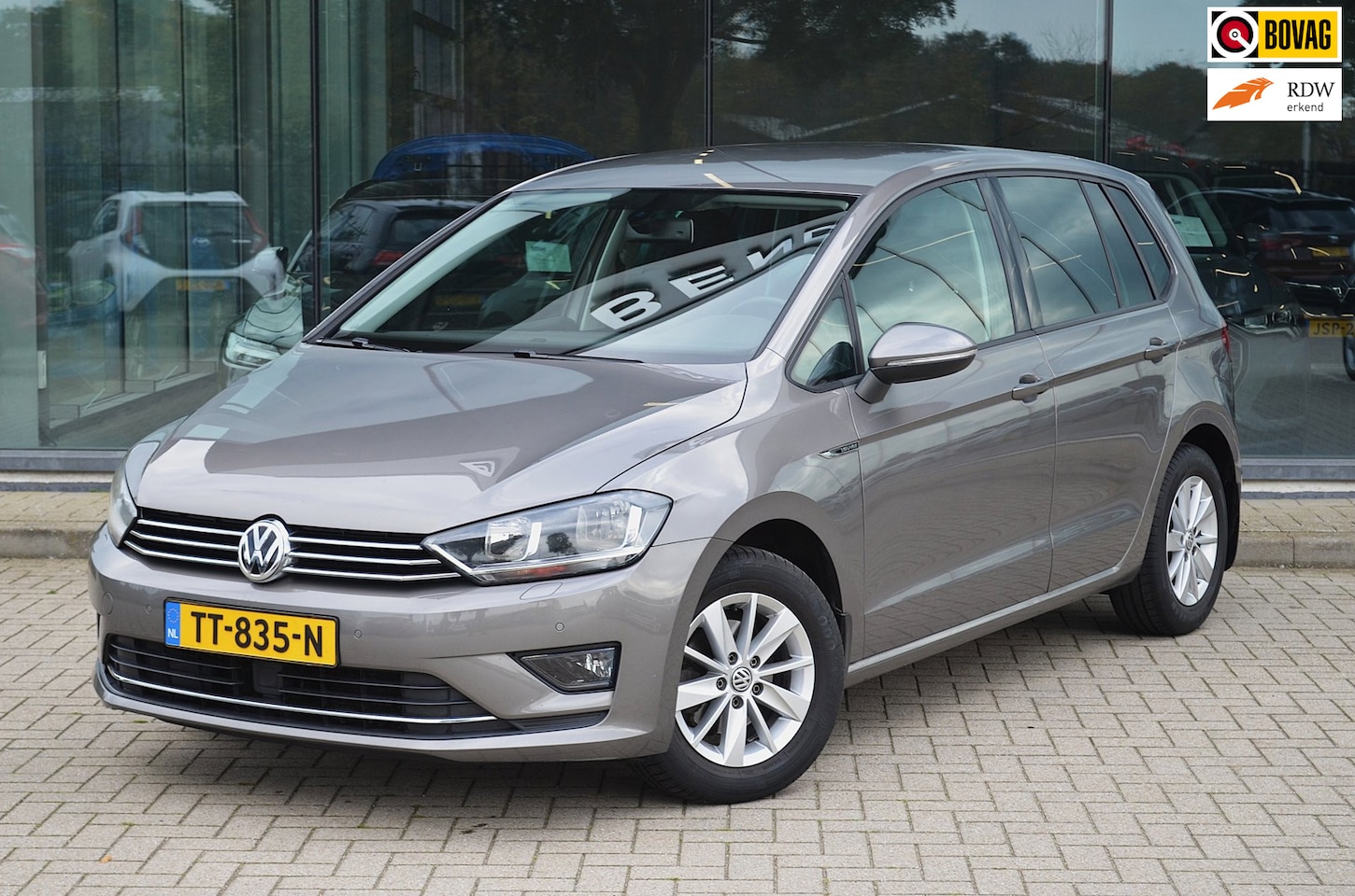 Volkswagen Golf Sportsvan - 1.2 TSI Highline | Trekhaak | Automaat | PDC | Cruise - AutoWereld.nl